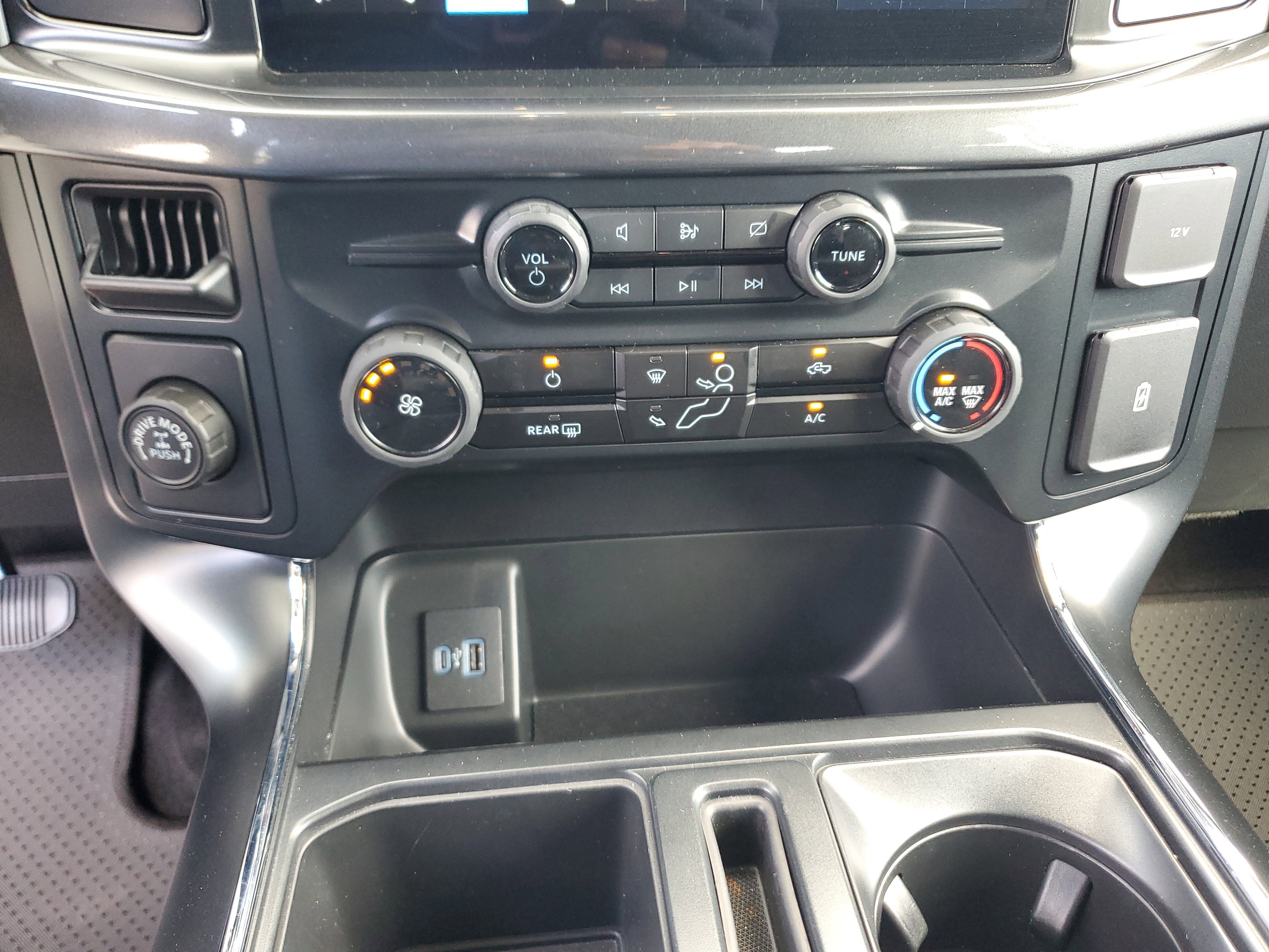 Used 2024 Ford F150 STX image 23