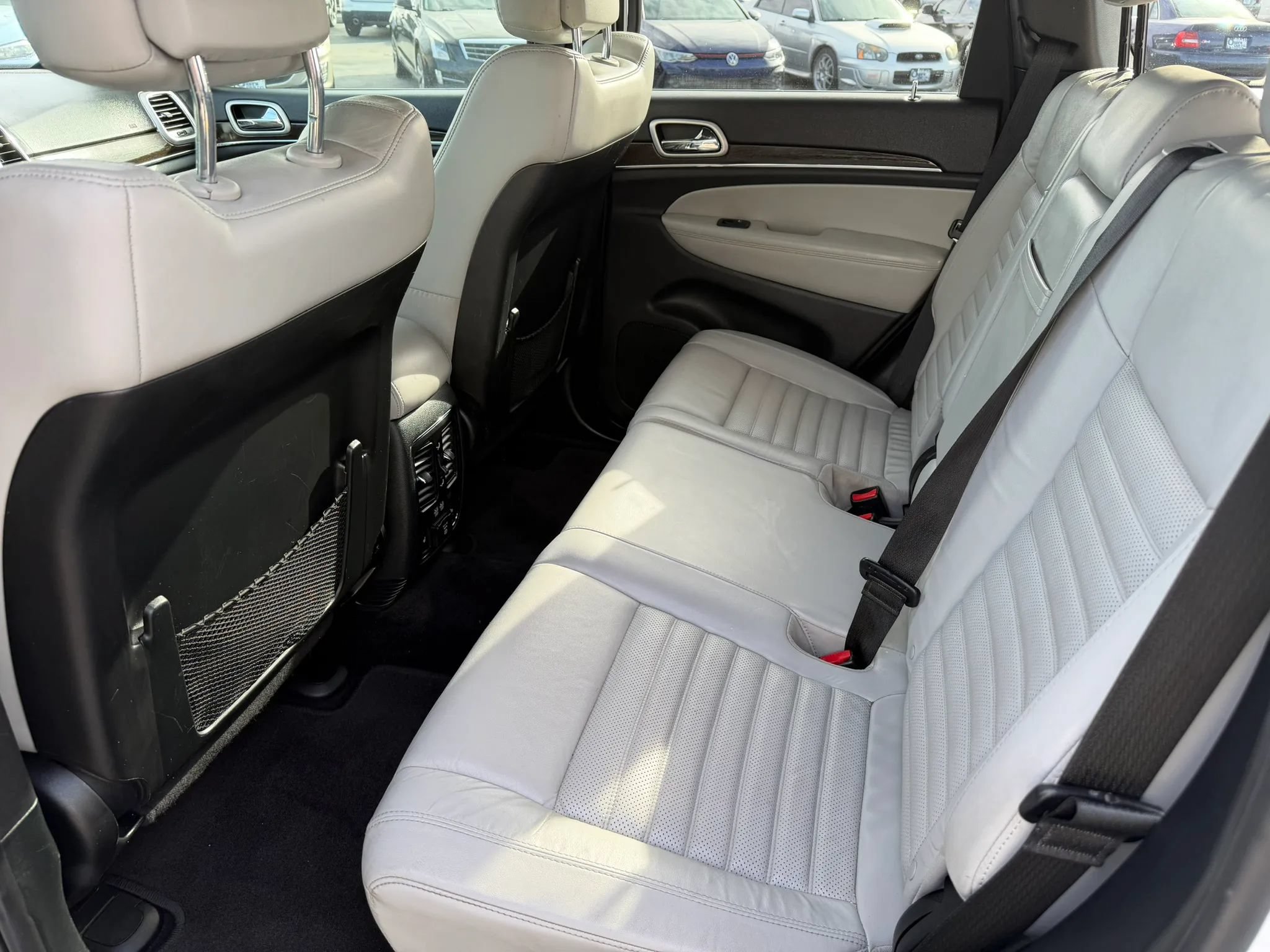 Used 2018 Jeep Grand Cherokee Limited RWD image 17