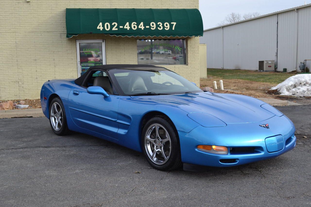 Used 2000 Chevrolet Corvette Convertible w/ Memory Pkg image 10