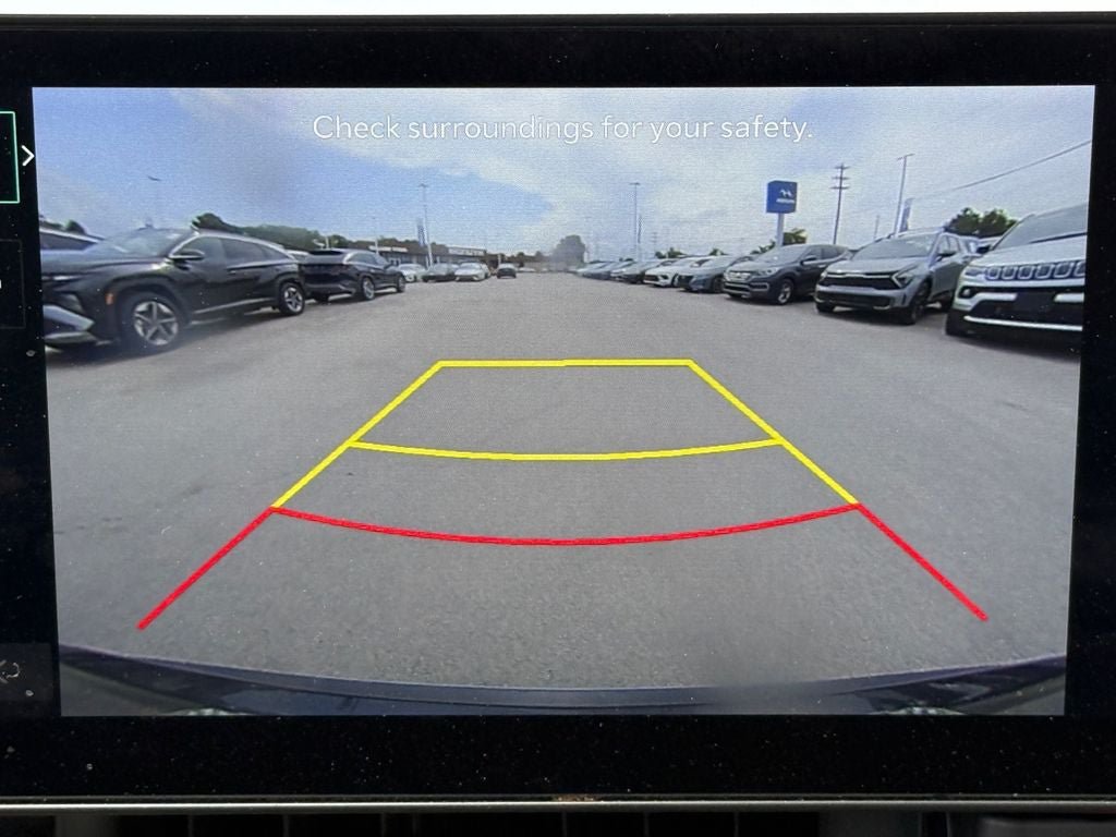 Used 2025 Kia Carnival FWD image 28