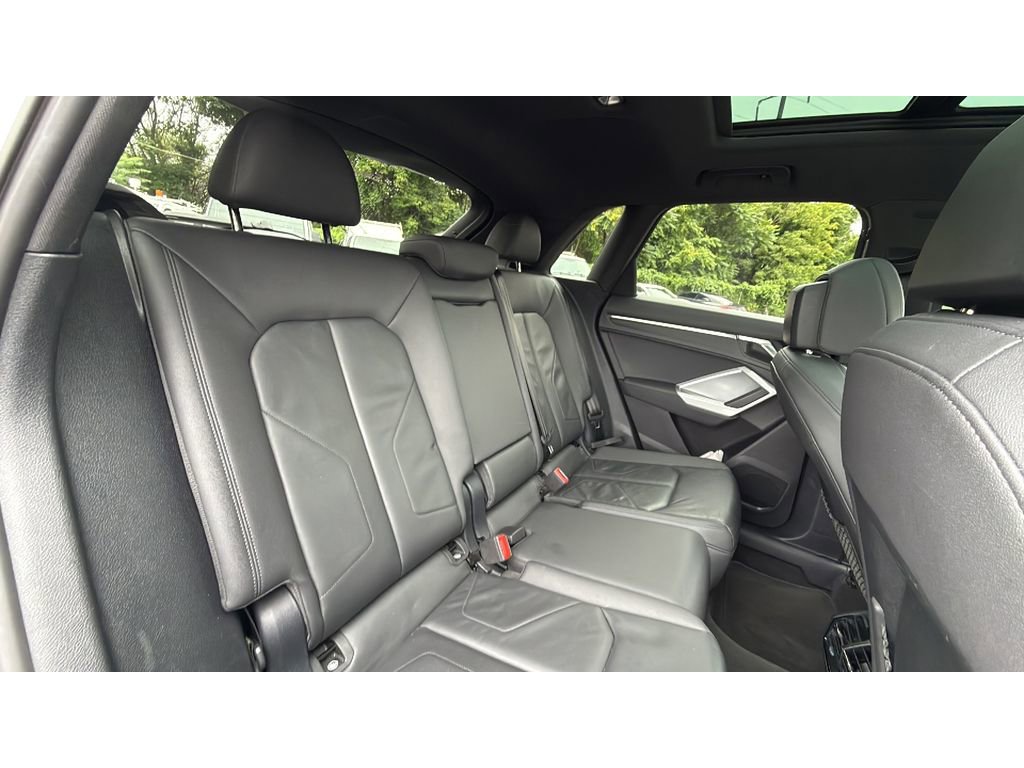 Used 2023 Audi Q3 2.0T Premium image 24