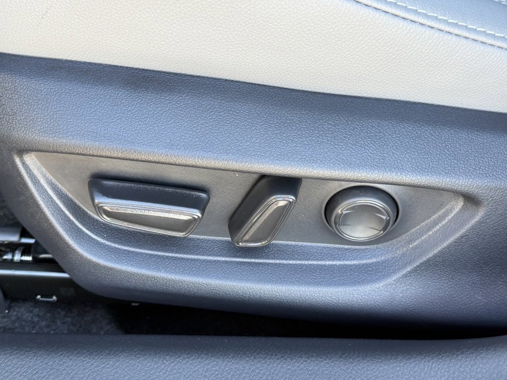 New 2026 Toyota Camry SE image 19