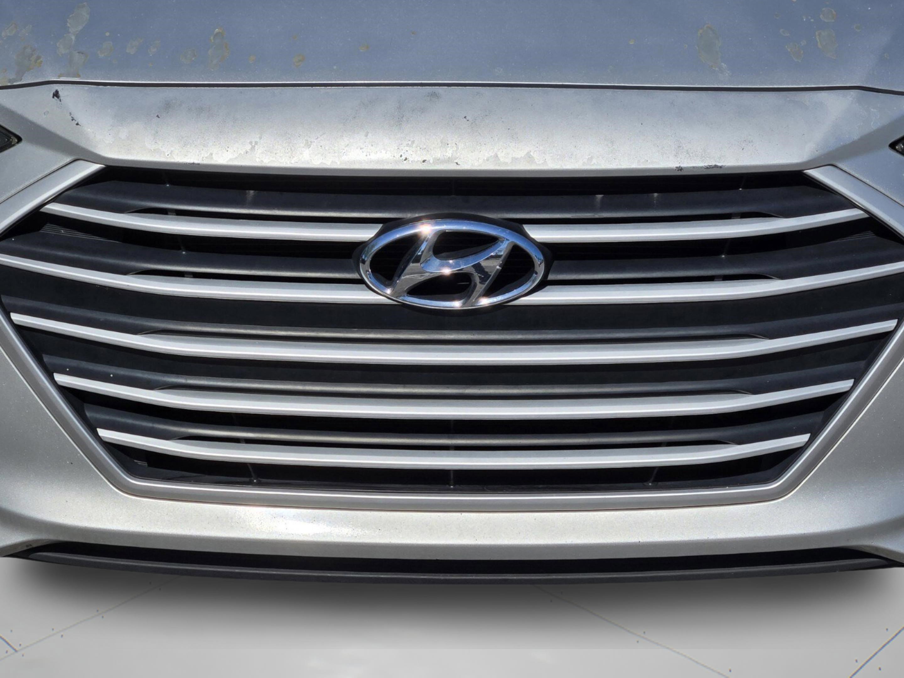 Used 2017 Hyundai Elantra SE image 28