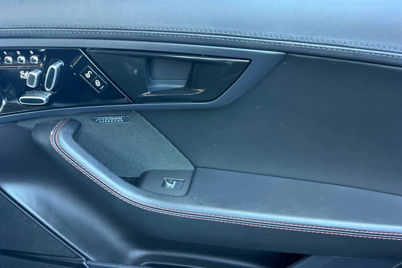 Used 2020 Jaguar F-TYPE Convertible RWD image 21