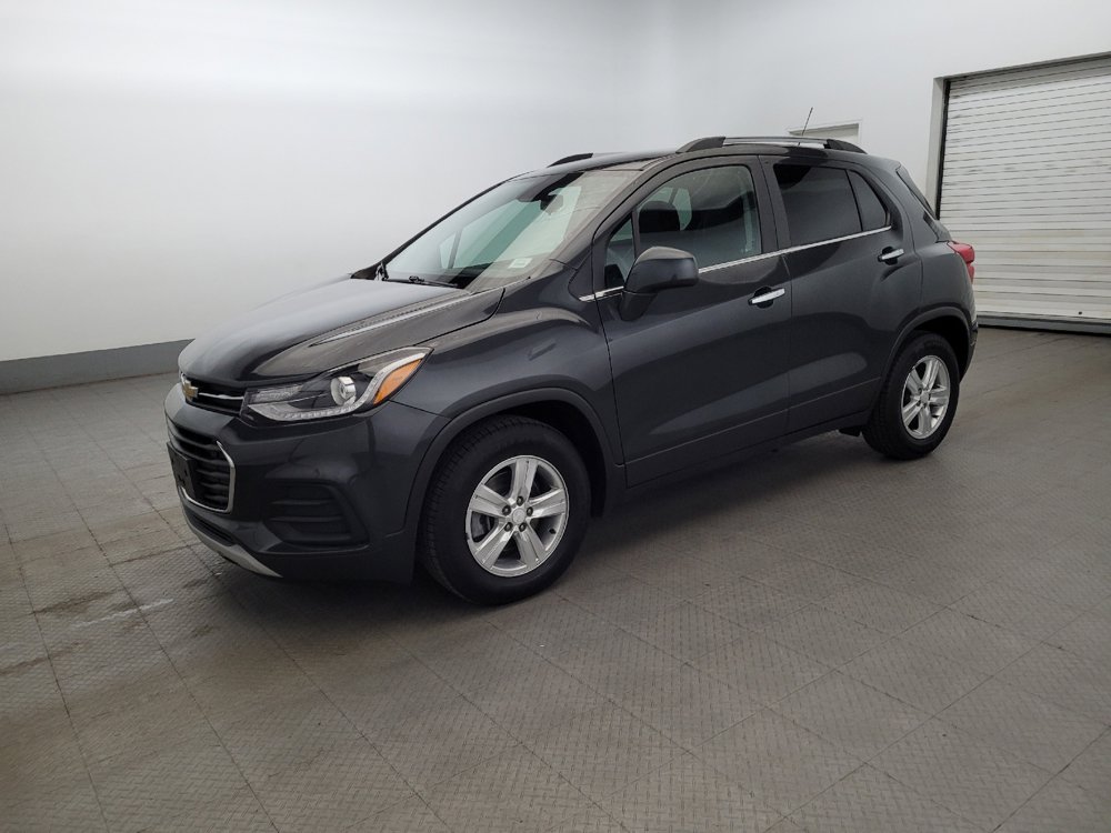 Used 2018 Chevrolet Trax LT w/ LT Convenience Package FWD image 2