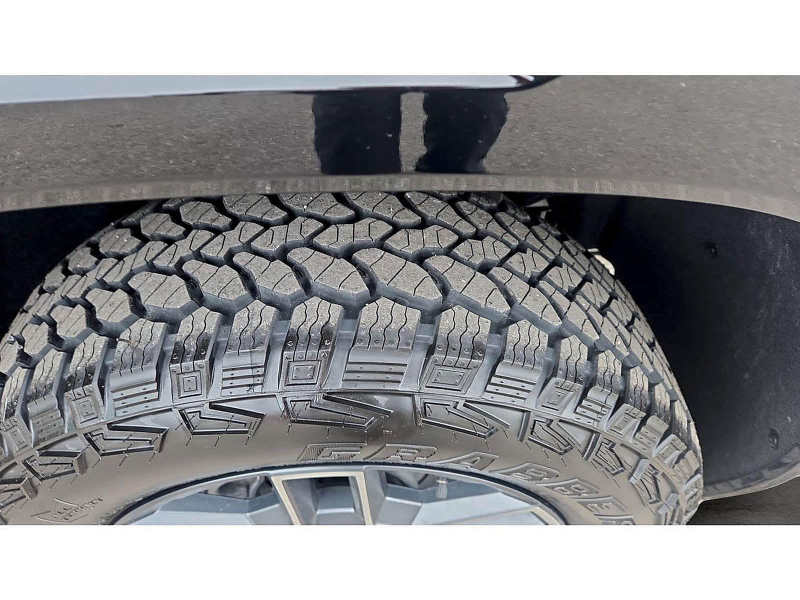 New 2026 GMC Terrain AT4 w/ LPO, Floor Liner Package AWD/4WD image 44