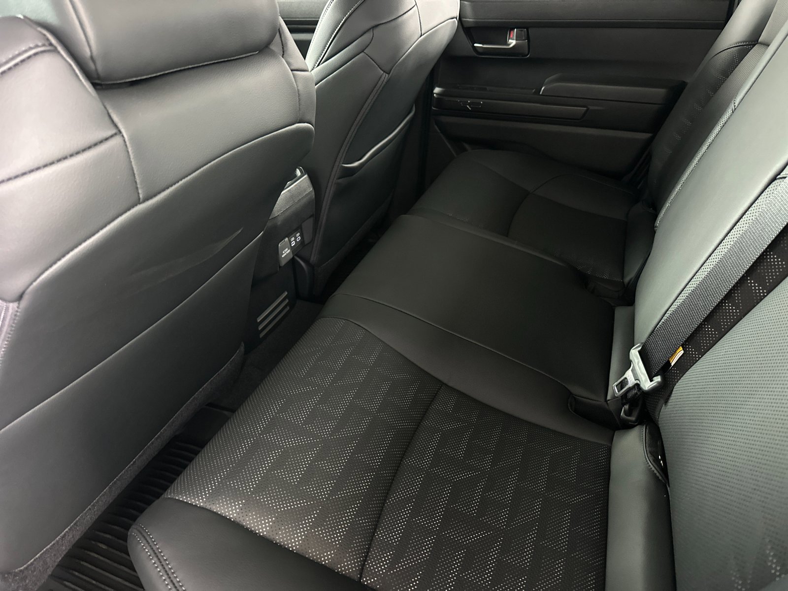 New 2025 Toyota Tacoma TRD Off-Road image 11