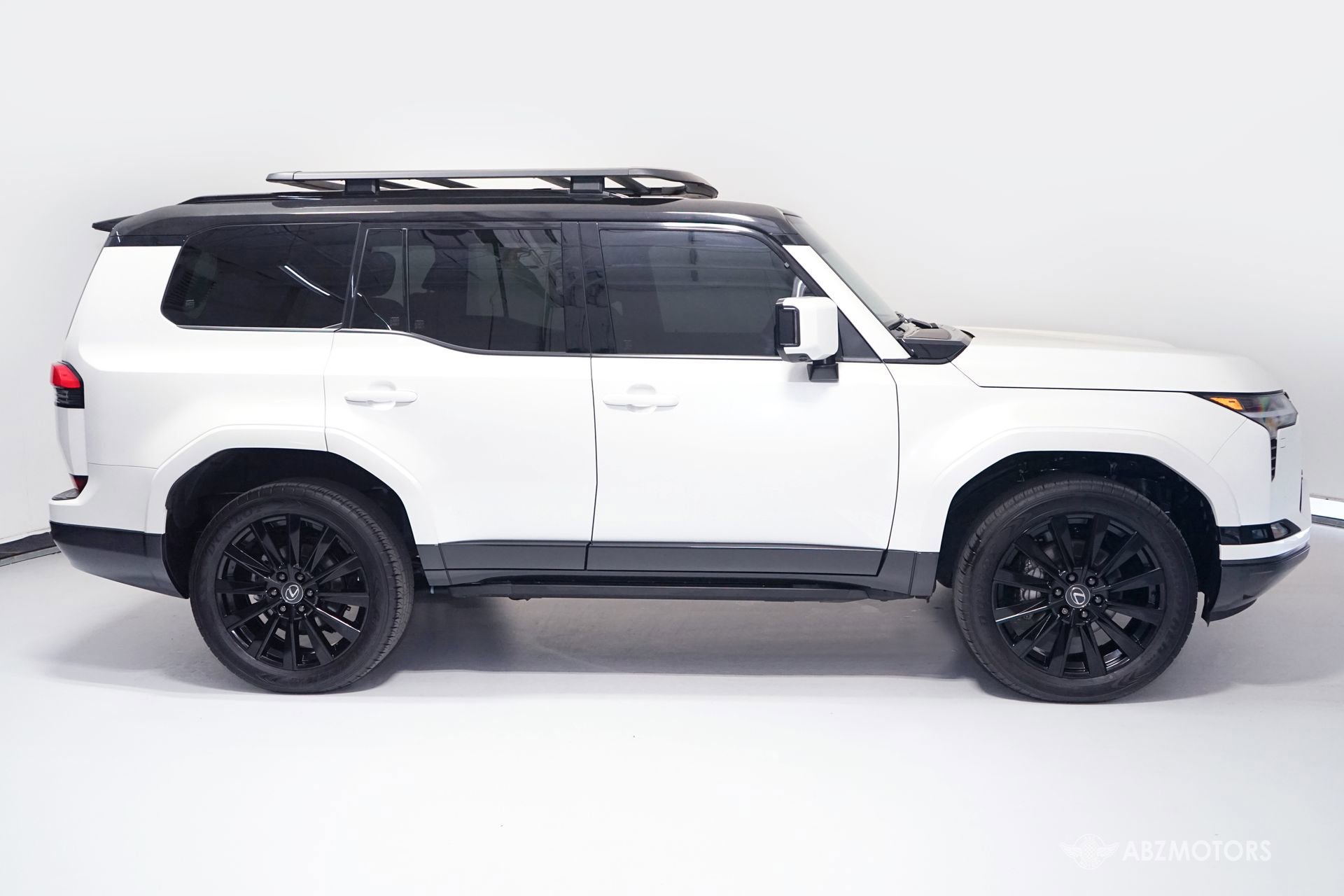 Used 2024 Lexus GX 550 w/ Accessory Package (31) image 4