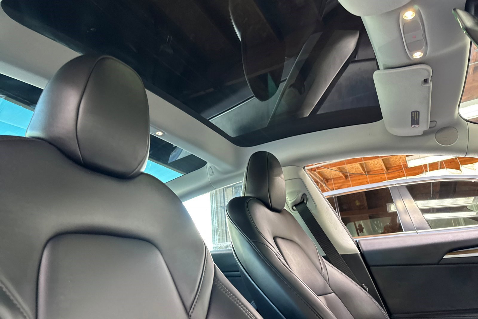 Used 2023 Tesla Model 3 Standard Range image 26