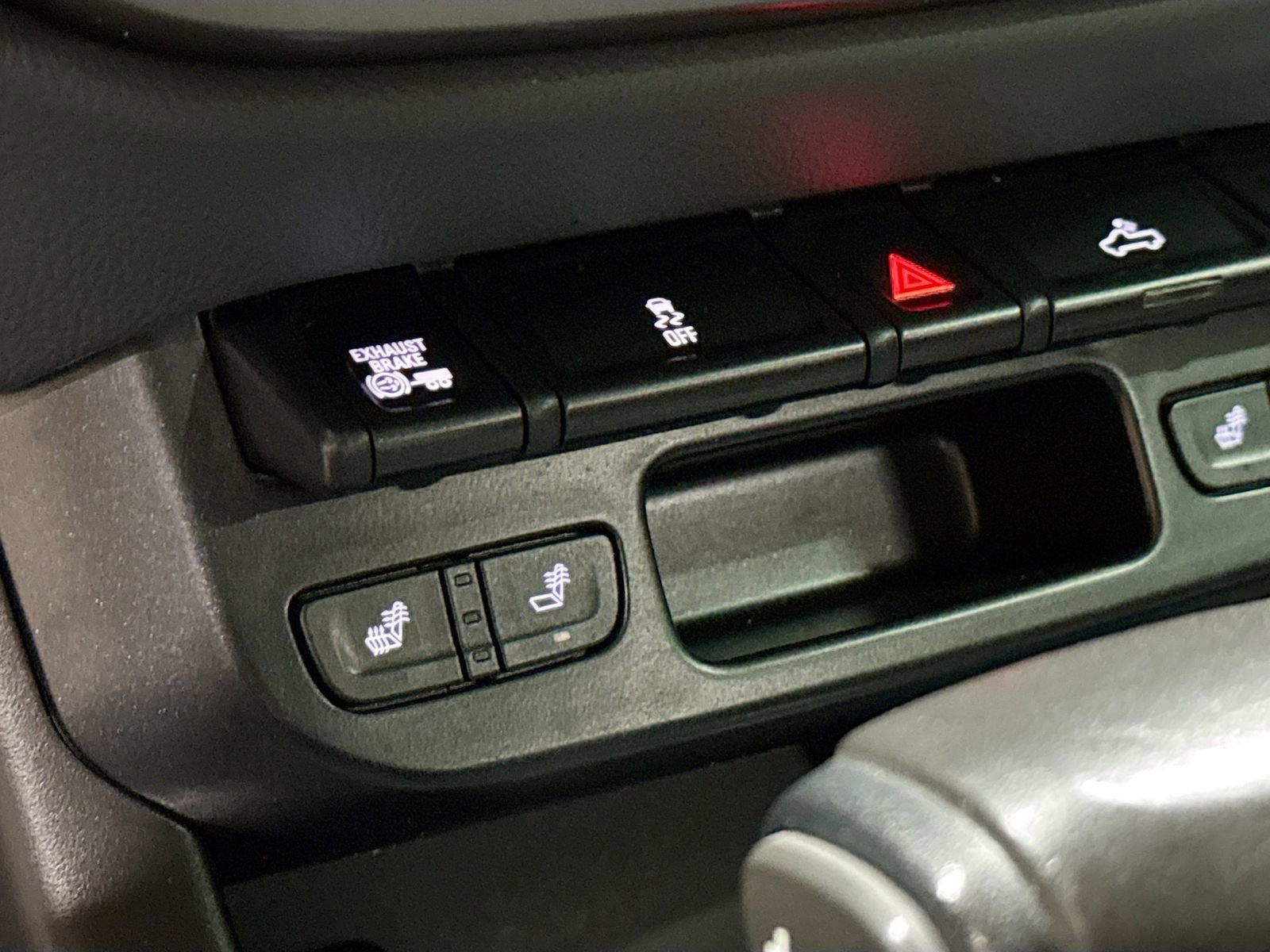 Used 2017 Chevrolet Colorado Z71 AWD/4WD image 23