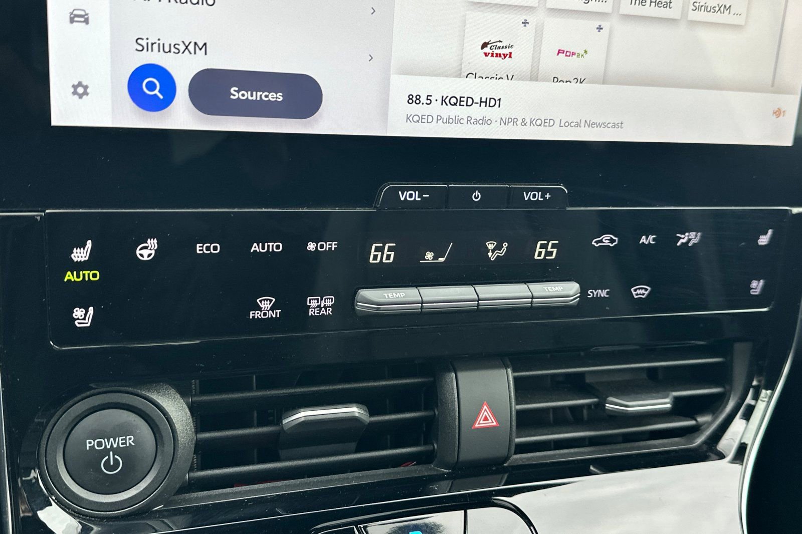 Used 2023 Toyota bZ4X Limited image 29