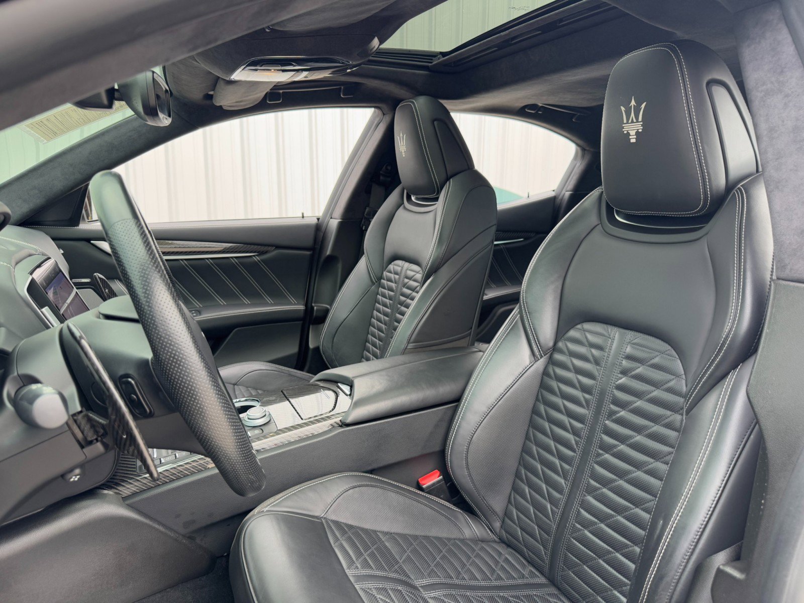 Used 2022 Maserati Ghibli Trofeo image 39