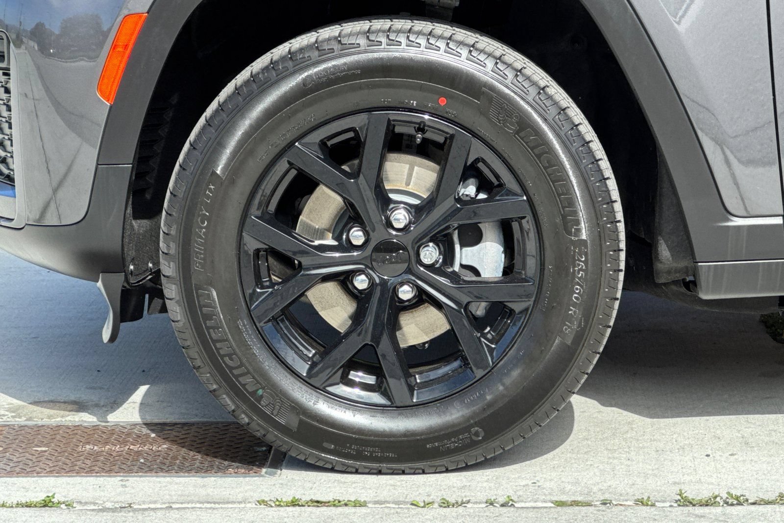 New 2026 Jeep Grand Cherokee Altitude AWD/4WD image 26