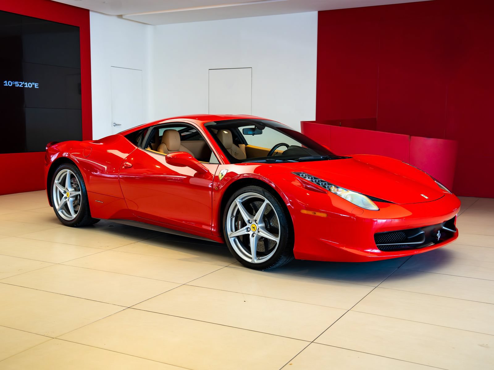 Used 2011 Ferrari 458 Italia Coupe RWD image 1