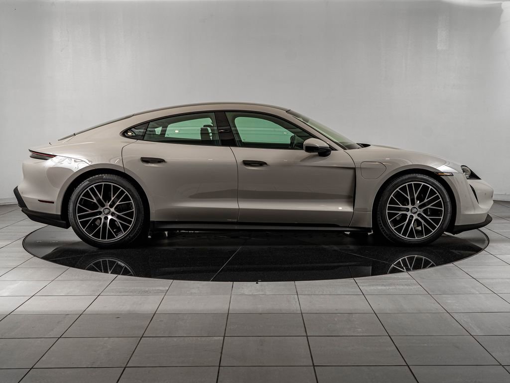 Certified 2022 Porsche Taycan image 9