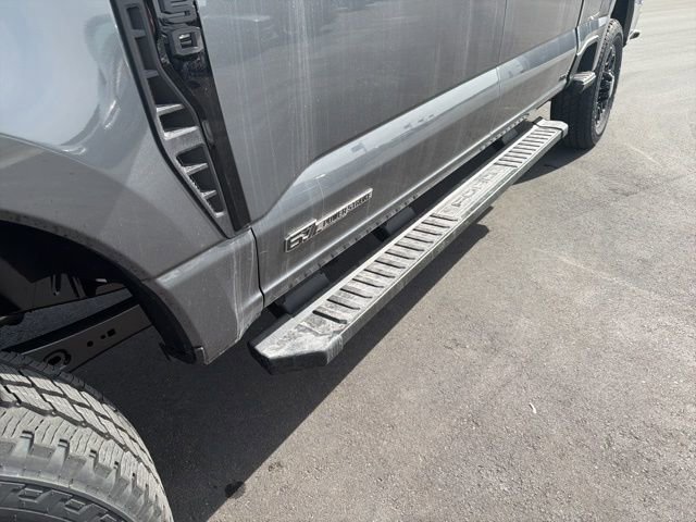 New 2026 Ford F350 Lariat w/ Black Appearance Package AWD/4WD image 11