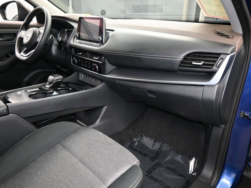 Used 2021 Nissan Rogue S image 39