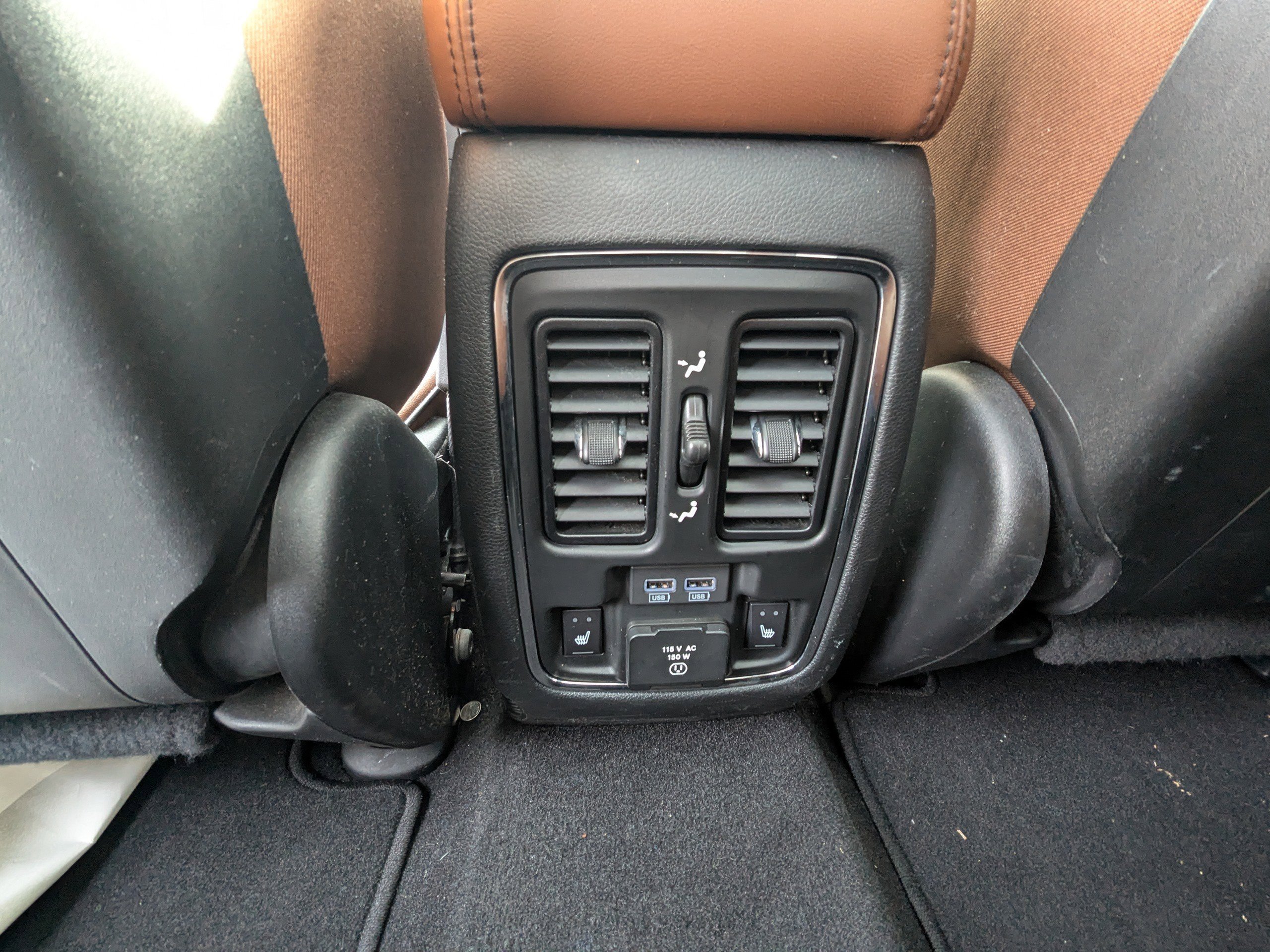 Used 2020 Jeep Grand Cherokee Overland image 14