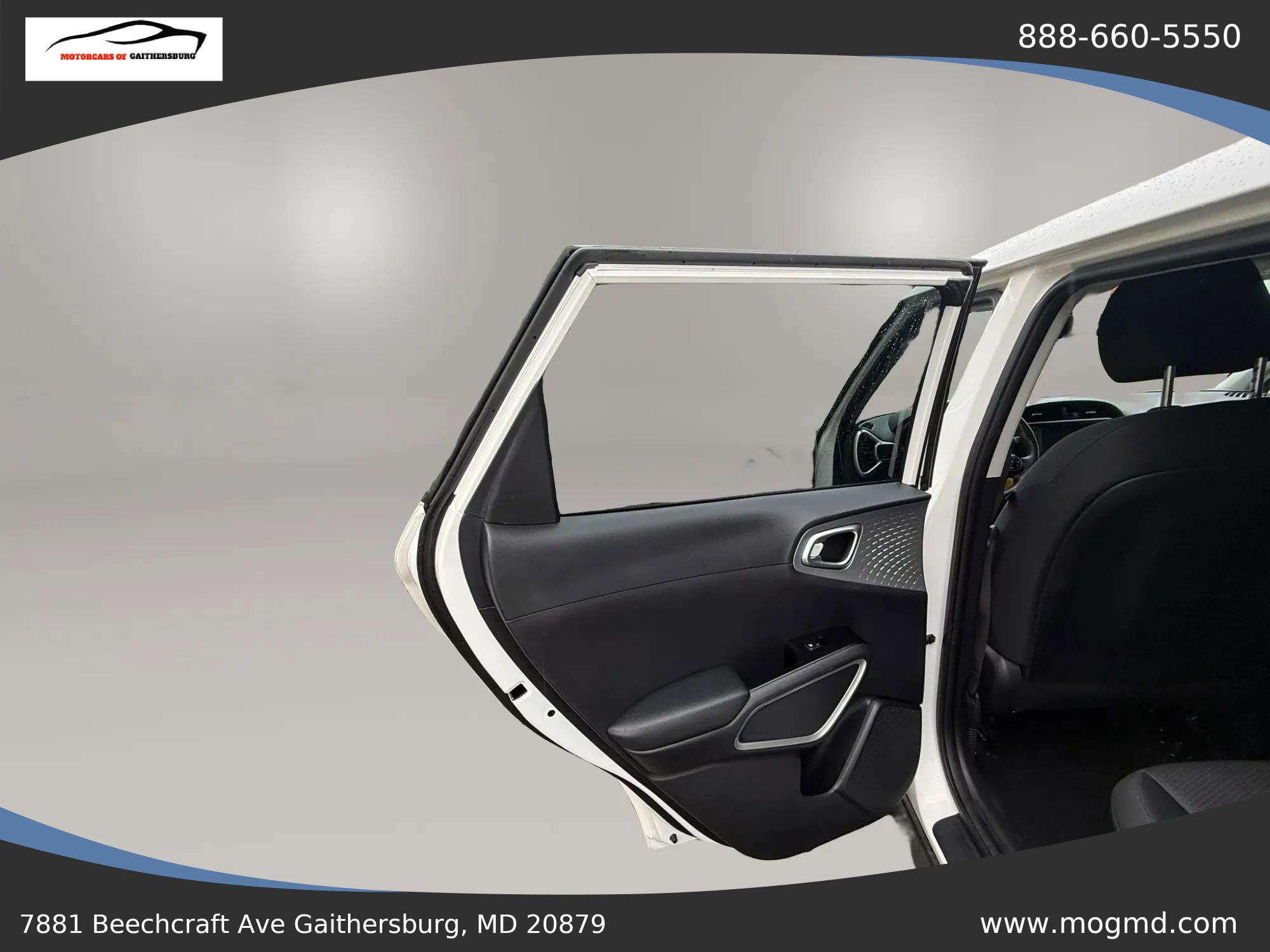 Used 2020 Kia Soul LX FWD image 15