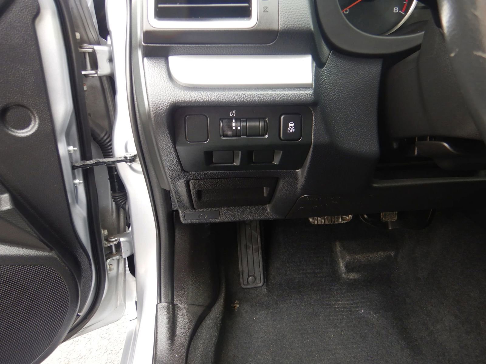 Used 2016 Subaru Impreza 2.0i Premium image 12