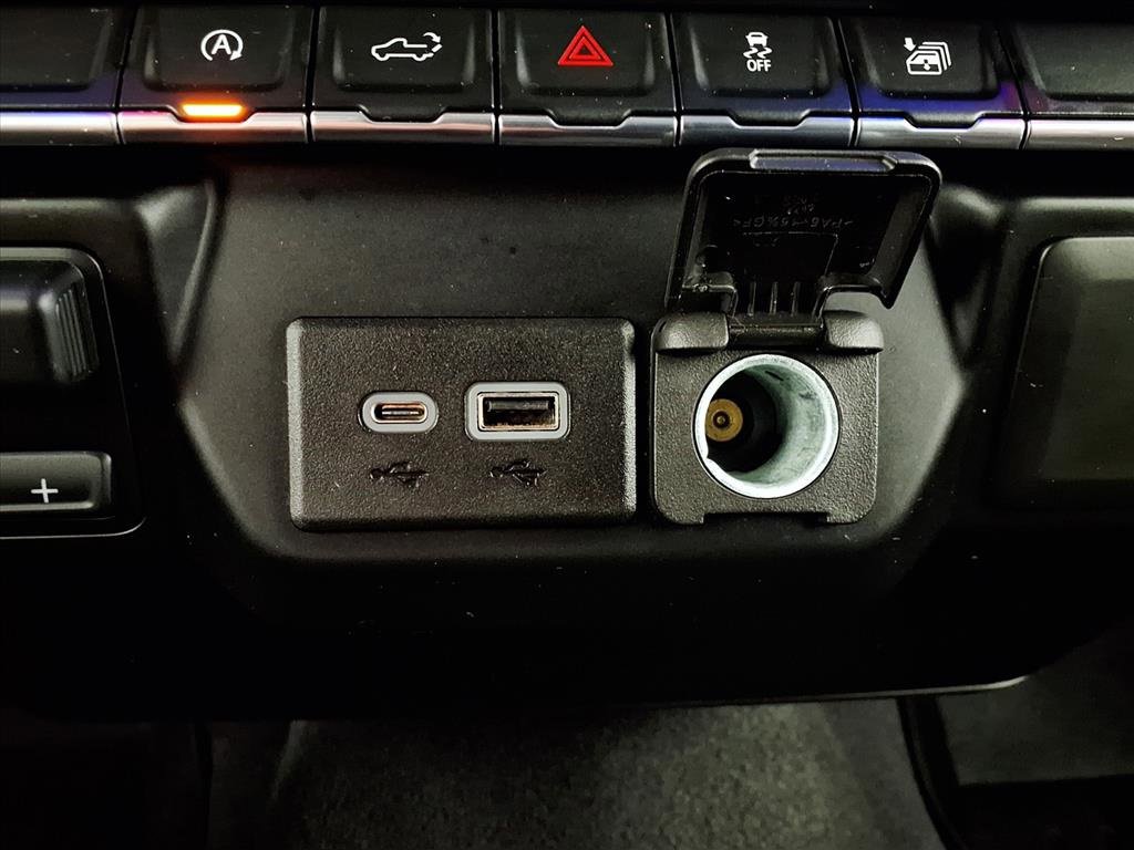 Used 2021 GMC Sierra 1500 Elevation image 23