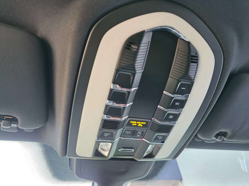 Used 2014 Porsche Cayenne 2014 PORSCHE CAYENNE SPORT DES image 43