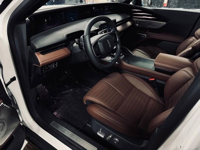 New 2026 Lincoln Nautilus Reserve w/ Jet Appearance Package image 17