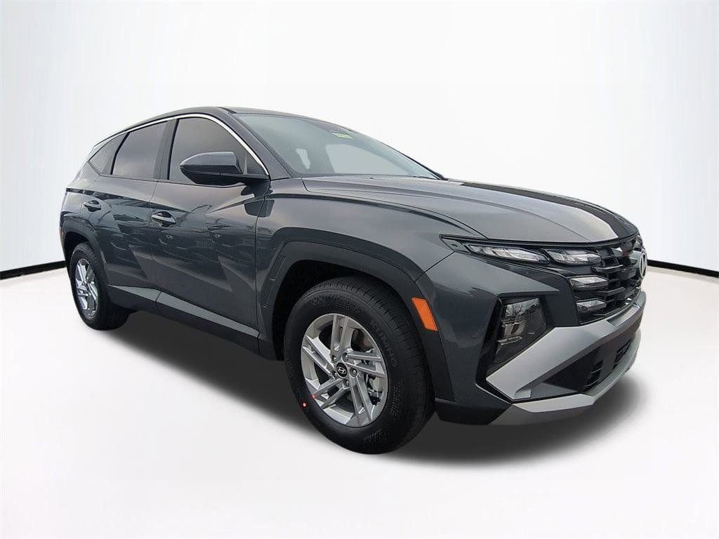 New 2026 Hyundai Tucson SE image 2