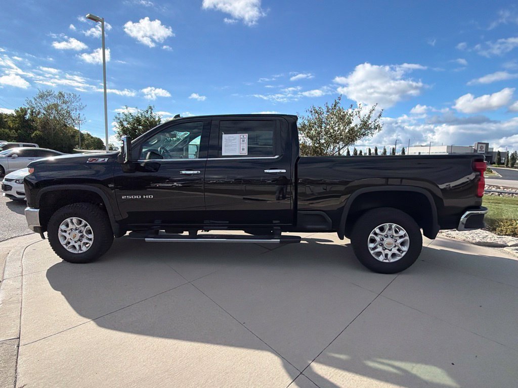 Used 2022 Chevrolet Silverado 2500 LTZ w/ Safety Package AWD/4WD image 5
