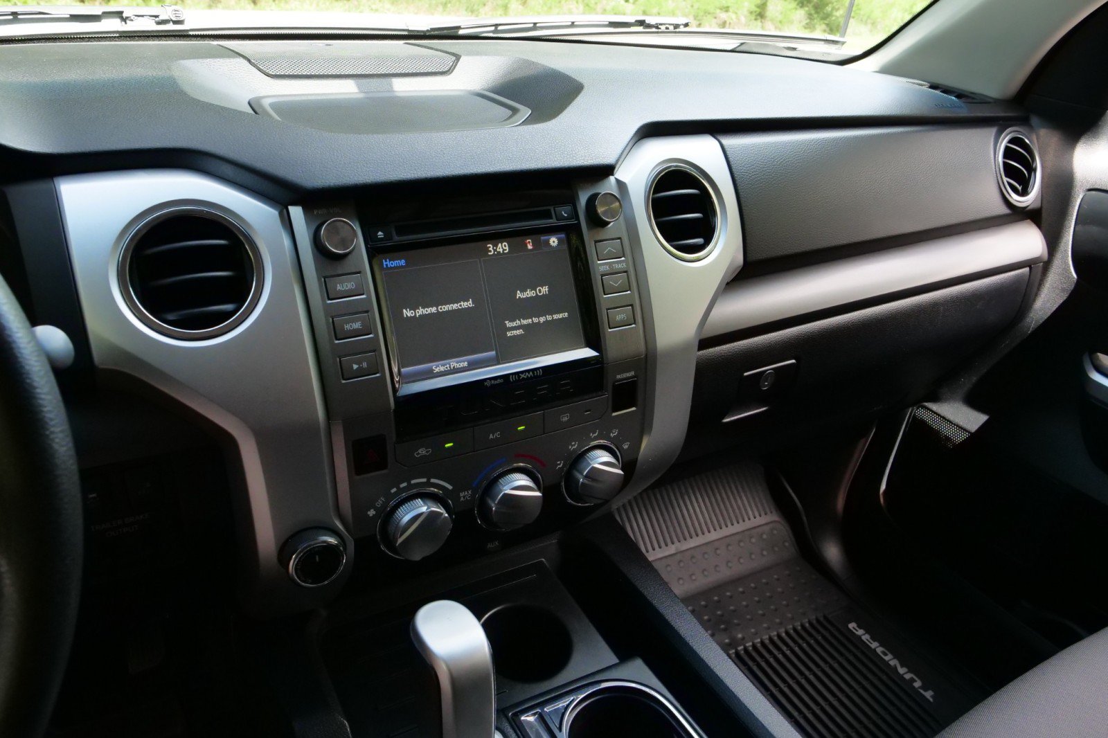 Used 2016 Toyota Tundra SR5 w/ TRD Off Road Package AWD/4WD image 11