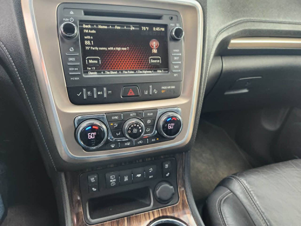 Used 2014 GMC Acadia Denali AWD/4WD image 30