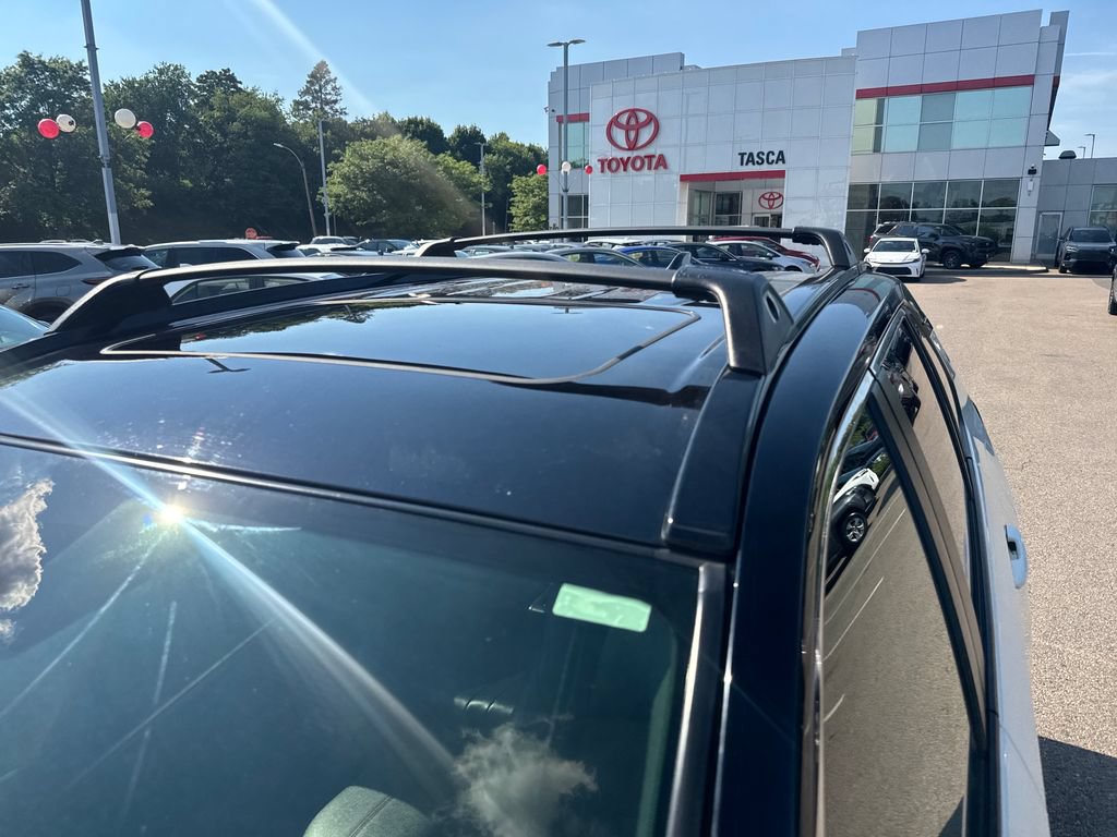 Used 2021 Toyota RAV4 XSE AWD/4WD image 46