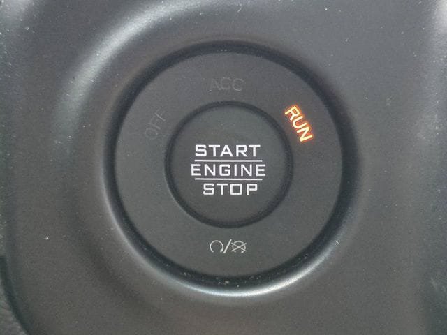 Used 2023 Jeep Wrangler Unlimited Sahara w/ Cold Weather Group AWD/4WD image 28