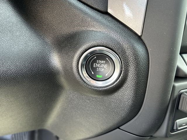 New 2025 GMC Sierra 2500 Pro w/ Convenience Package image 16