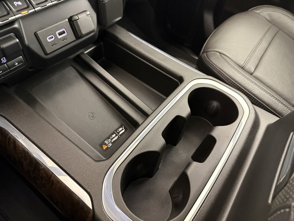 Used 2022 GMC Sierra 2500 Denali image 32