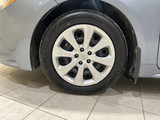 Used 2021 Toyota Corolla LE FWD image 27