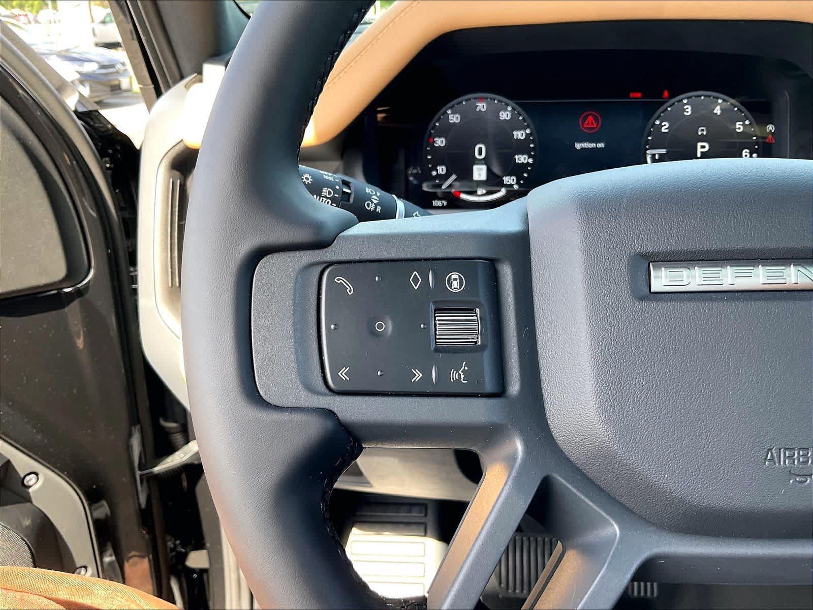 New 2026 Land Rover Defender 110 X-Dynamic SE AWD/4WD image 17