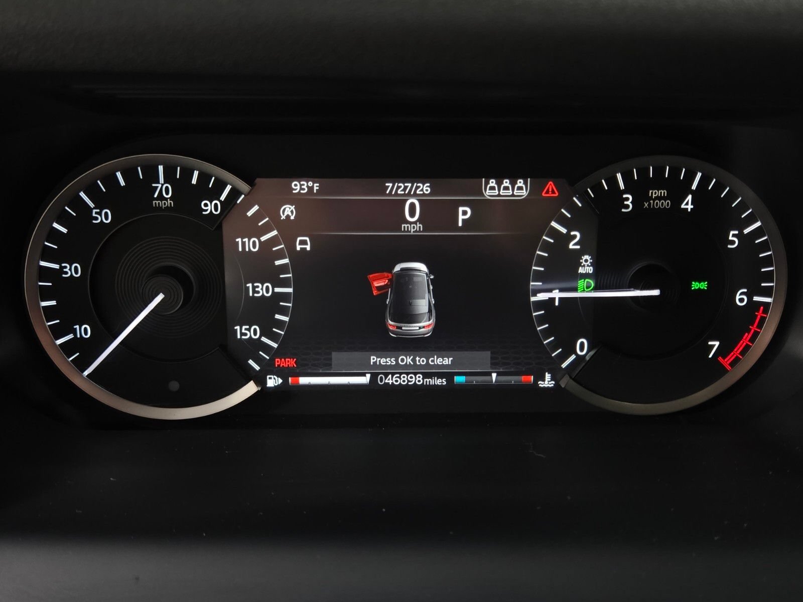Used 2020 Land Rover Discovery Sport AWD/4WD image 30