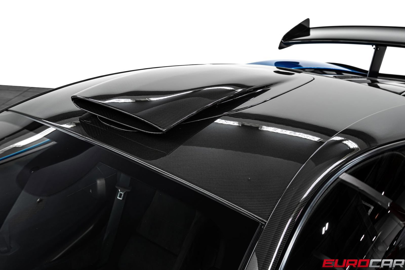 Used 2020 McLaren 620R RWD image 21