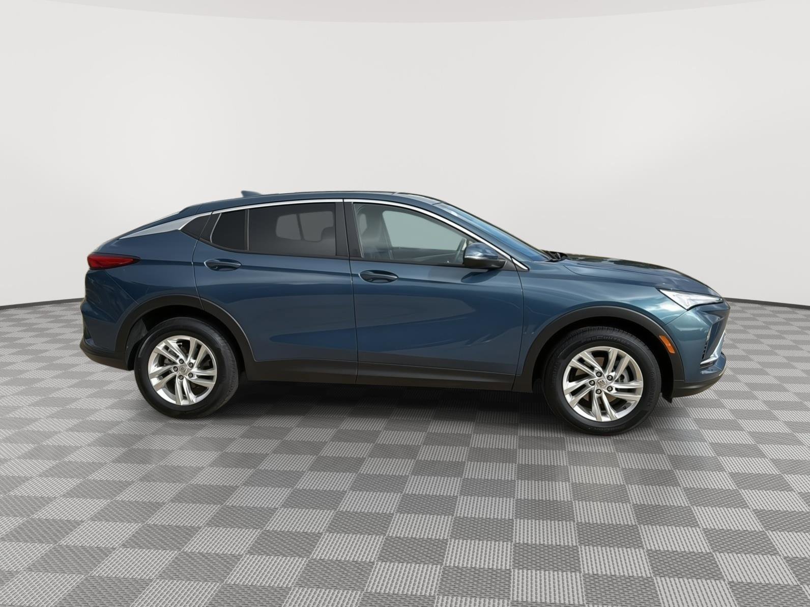 Used 2024 Buick Envista Preferred w/ Advanced Safety Package image 6