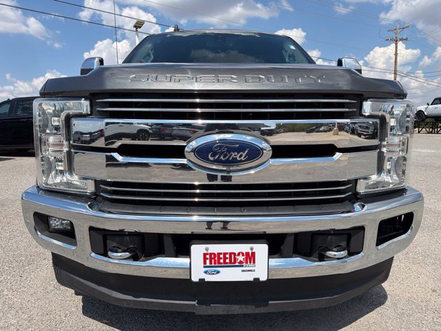 Used 2019 Ford F250 Lariat w/ Lariat Ultimate Package AWD/4WD image 2