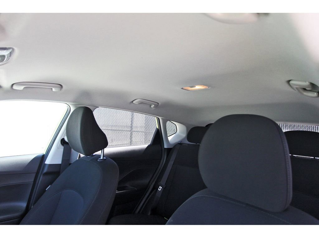 Used 2025 Hyundai Kona SEL image 27