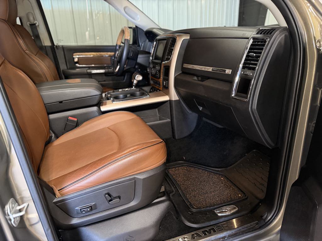 Used 2013 RAM 1500 Laramie Longhorn w/ Convenience Group AWD/4WD image 13