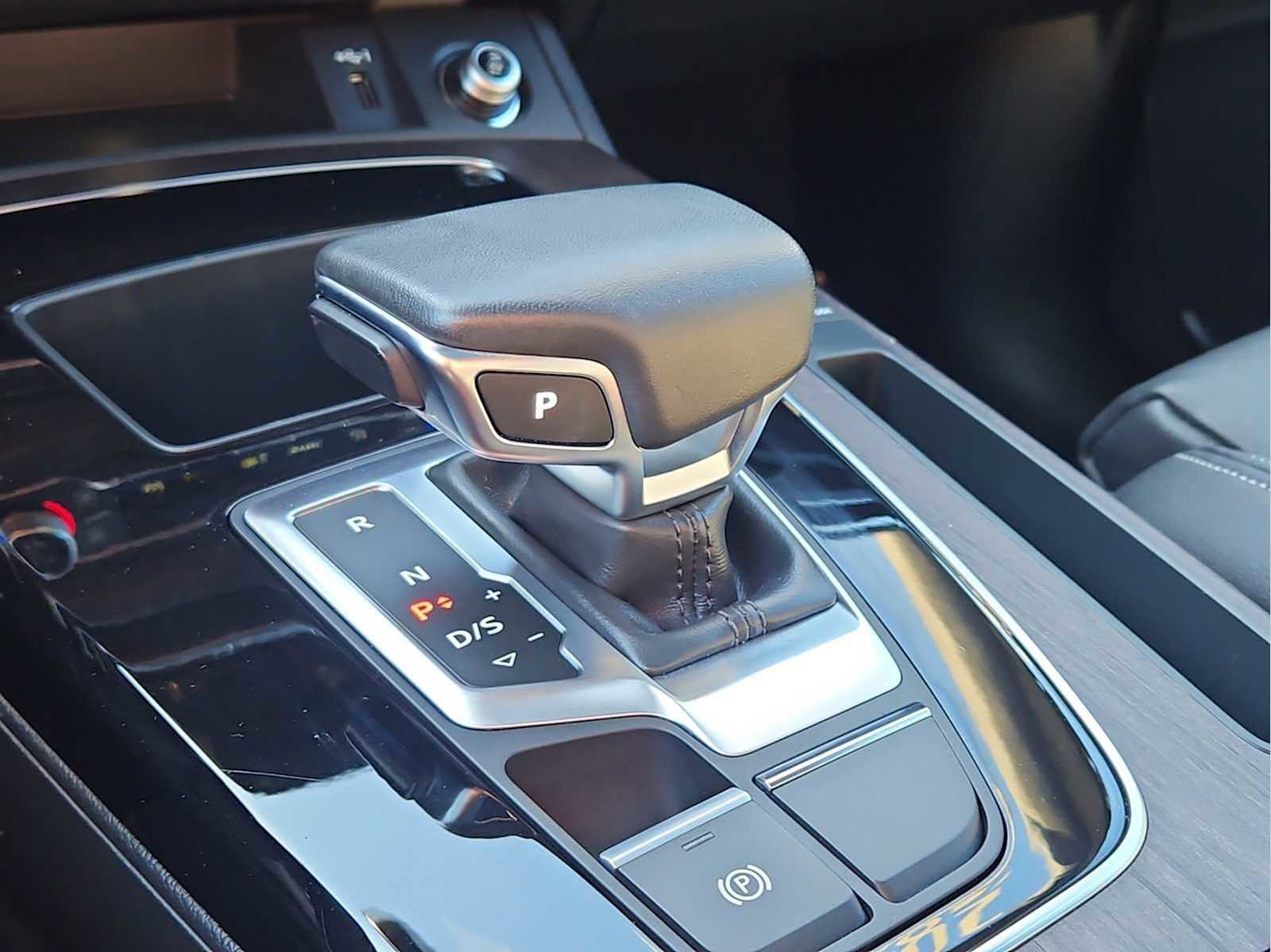 Certified 2023 Audi Q5 2.0T Premium w/ Convenience Package image 30