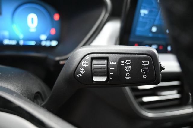 Used 2024 Ford Escape Platinum AWD/4WD image 26