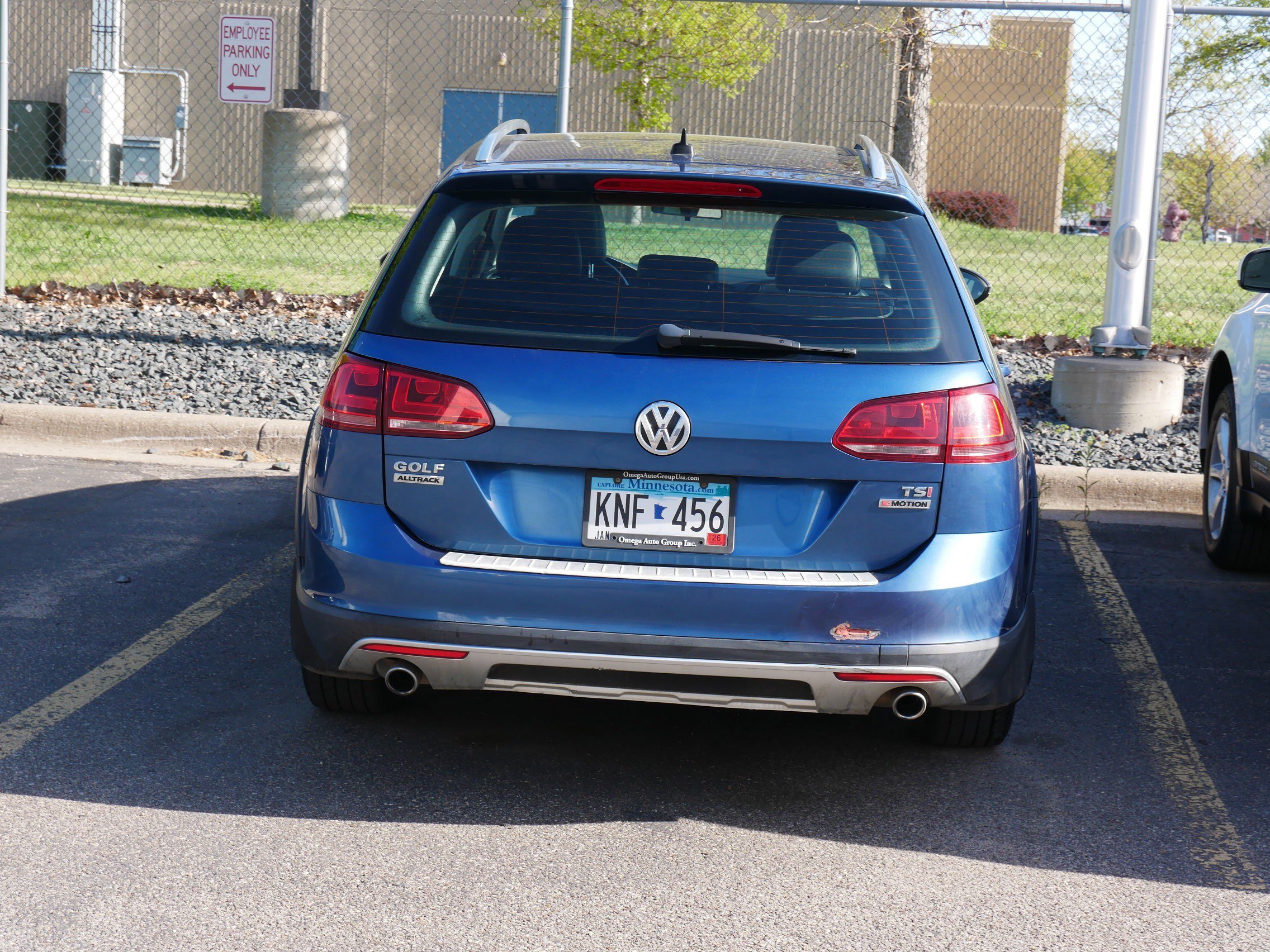 Used 2017 Volkswagen Golf Alltrack SE AWD/4WD image 4