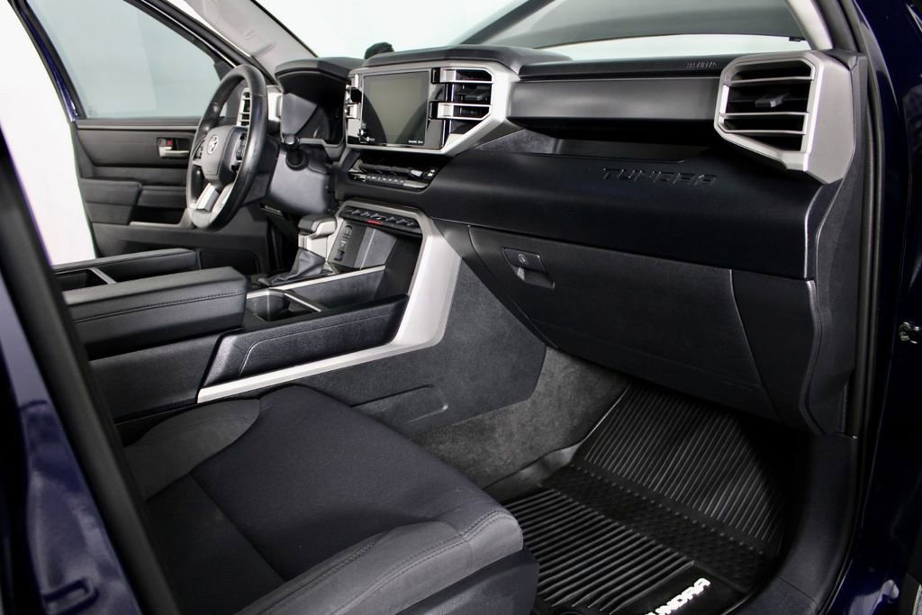 Used 2022 Toyota Tundra SR5 w/ SR5 Convenience Package image 32