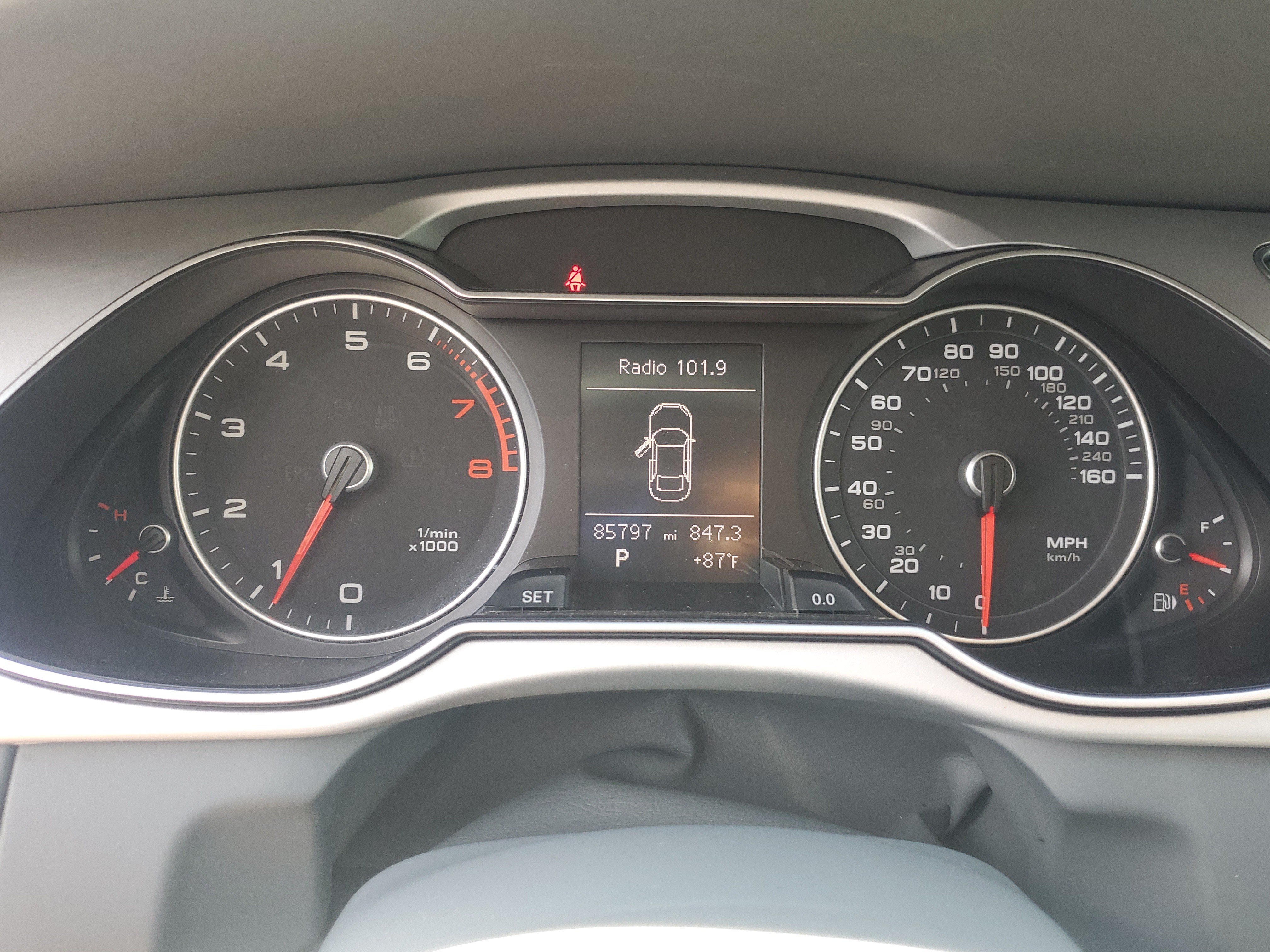 Used 2015 Audi A4 2.0T Premium FWD image 18