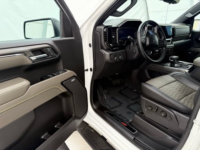 Used 2024 Chevrolet Silverado 1500 ZR2 AWD/4WD image 25