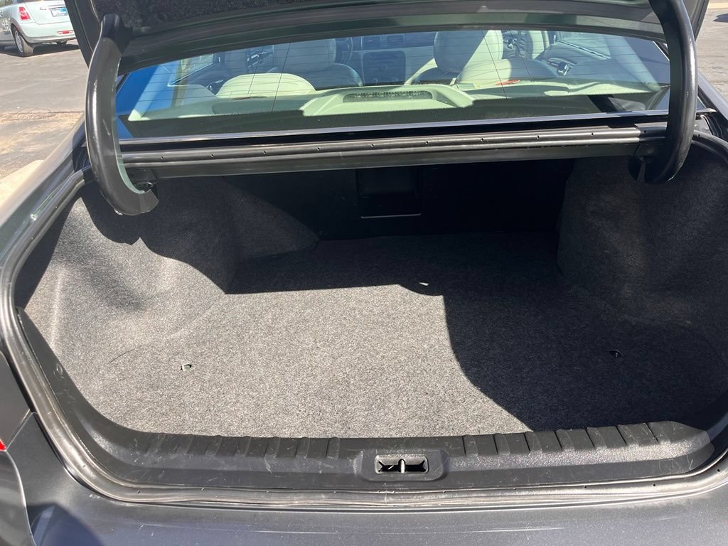 Used 2011 Buick Lucerne CXL FWD image 5